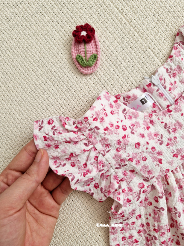 پیراهن دخترانهی سوده